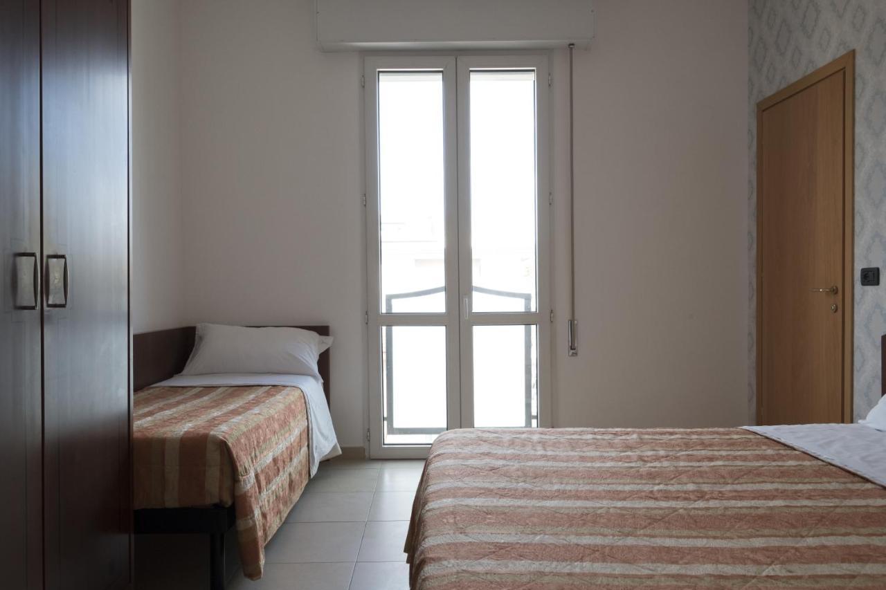 Hotel Rex Rimini Esterno foto
