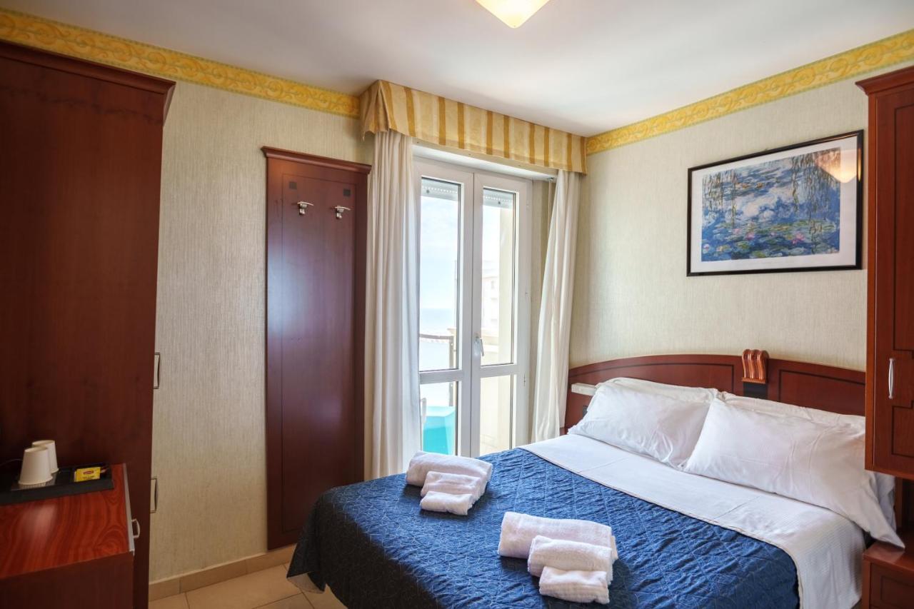 Hotel Rex Rimini Esterno foto